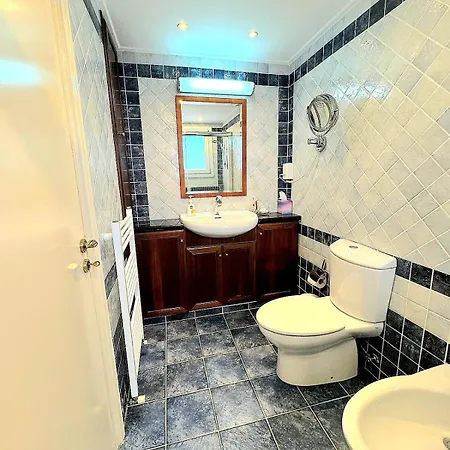 Serenity Pool & Garden Villa *