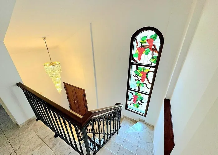 Serenity Pool & Garden *