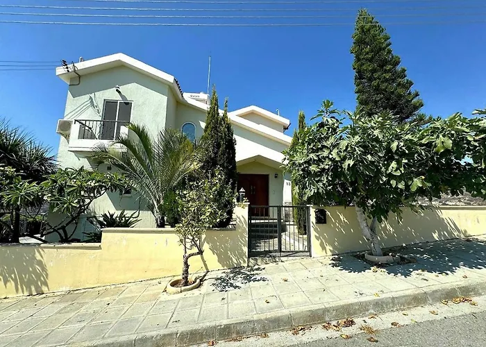 Serenity Pool & Garden